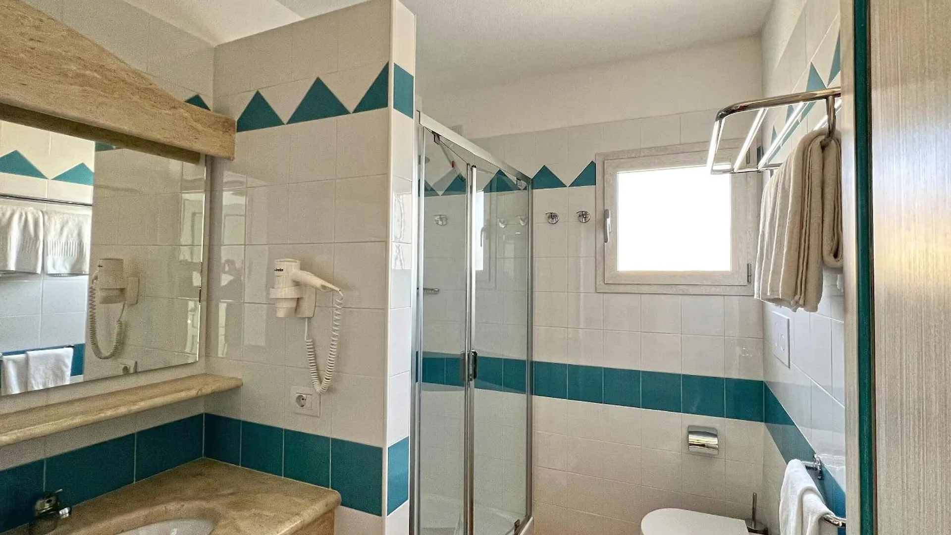 Apartments In Golfo אורוסיי